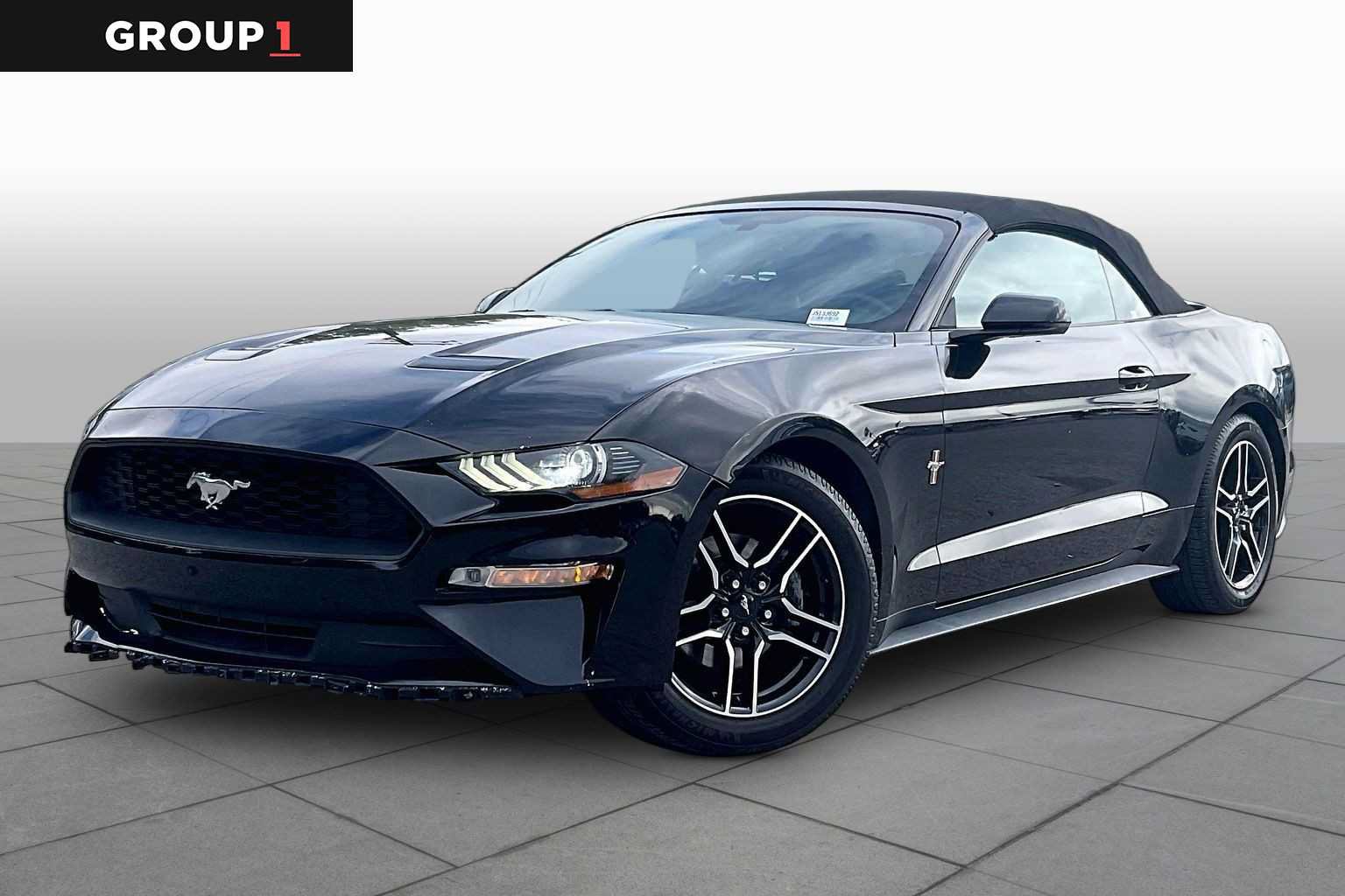Used 2018 Ford Mustang Premium w/ Equipment Group 201A RWD image 1