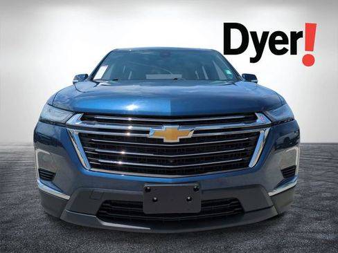Certified 2022 Chevrolet Traverse LT w/ LT Premium Package AWD/4WD image 9