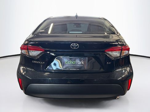 Used 2025 Toyota Corolla LE FWD image 7
