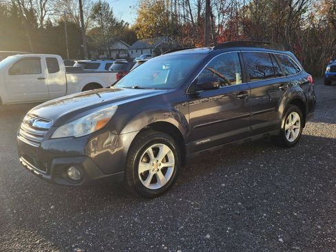 Used 2013 Subaru Outback 2.5i Premium w/ All-Weather Pkg image 10