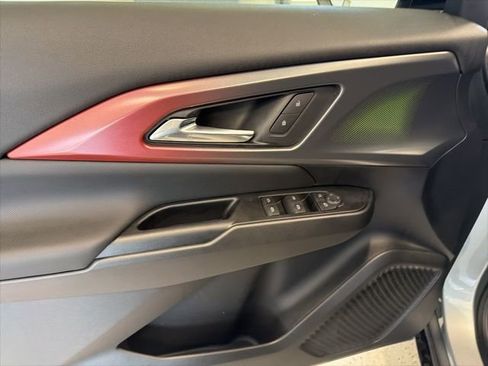 New 2026 Chevrolet Equinox EV RS image 40