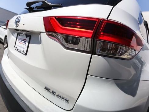 Used 2017 Toyota Highlander XLE image 33