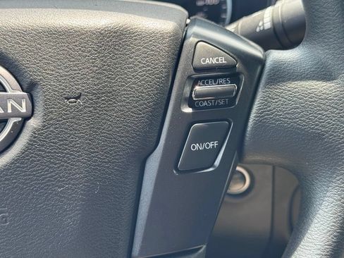 Used 2023 Nissan Frontier SV AWD/4WD image 9