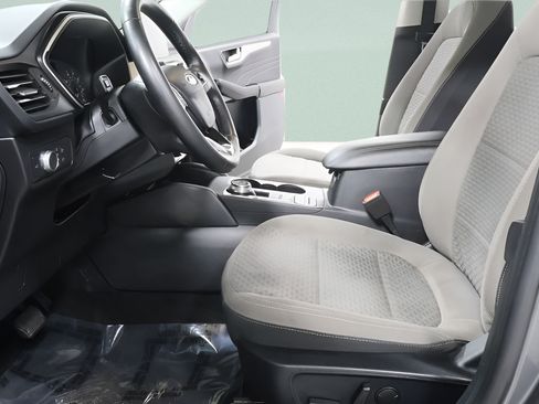 Used 2021 Ford Escape SE w/ Convenience Package FWD image 22