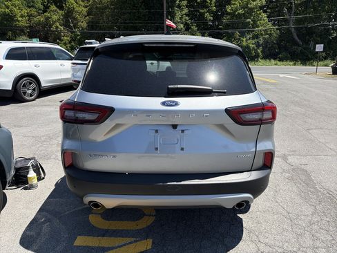 Used 2023 Ford Escape Active w/ Tech Pack #1 AWD/4WD image 6