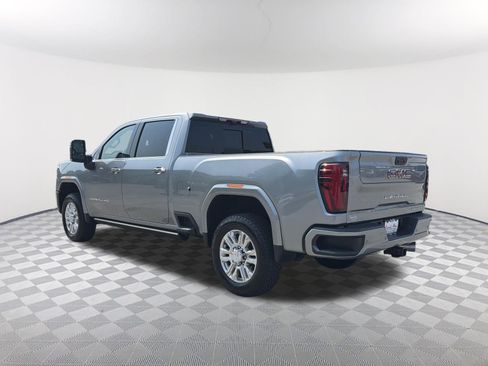 Used 2024 GMC Sierra 2500 Denali w/ Denali Reserve Package AWD/4WD image 3