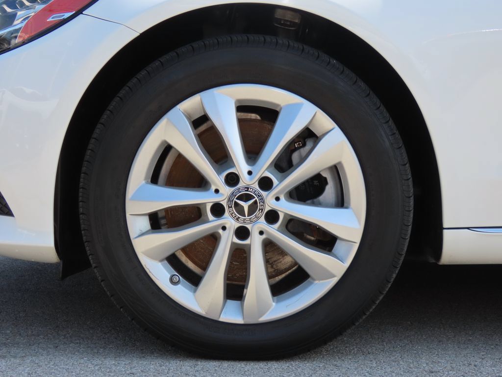 Used 2019 Mercedes-Benz C 300 4MATIC Sedan w/ Premium Package image 15