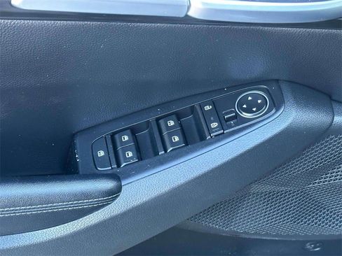 Used 2021 Kia Seltos EX image 17