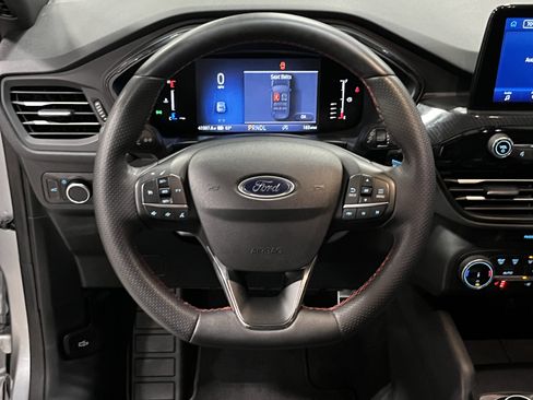 Used 2024 Ford Escape ST-Line image 13