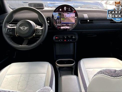 Certified 2025 MINI Cooper 4-Door Hardtop FWD image 14