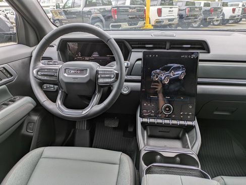 New 2026 GMC Terrain AT4 w/ LPO, Floor Liner Package AWD/4WD image 14