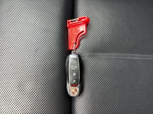 Used 2016 Porsche Cayenne AWD/4WD image 55