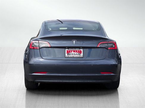 Used 2018 Tesla Model 3 Long Range image 5