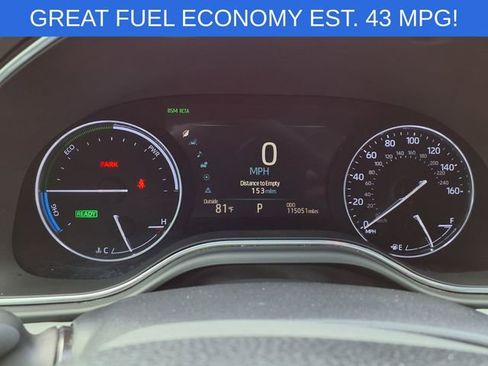 Used 2019 Toyota Avalon Limited FWD image 15