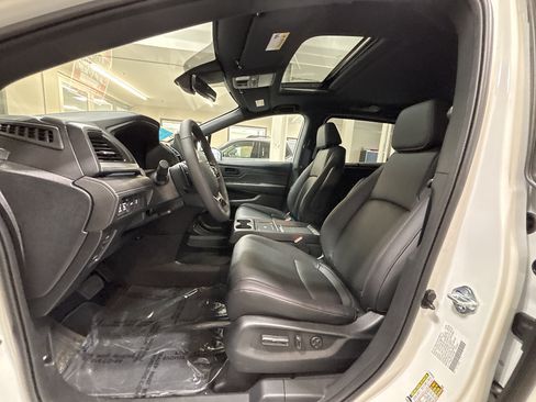 New 2026 Honda Odyssey Sport-L image 17