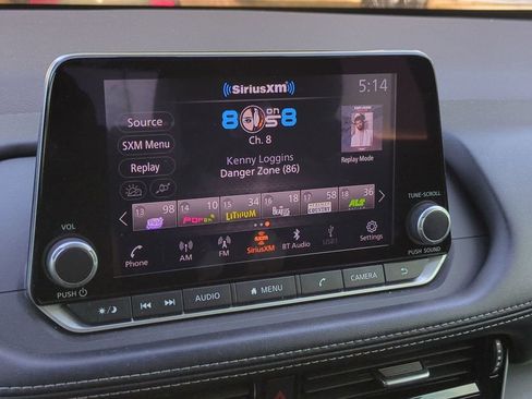 Used 2023 Nissan Rogue SV image 13