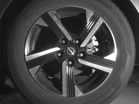 Used 2025 Nissan Sentra SV image 14