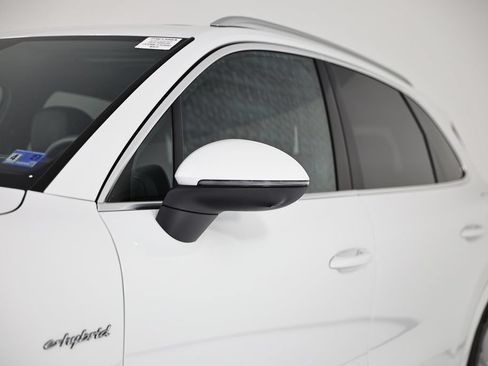 Certified 2025 Porsche Cayenne S AWD/4WD image 12