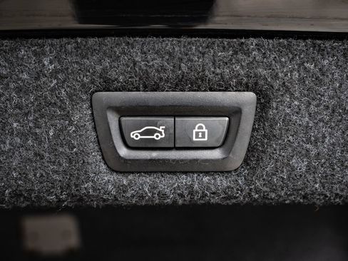 Used 2019 BMW 540i w/ Convenience Package RWD image 21