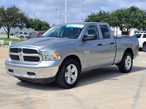 Used 2024 RAM 1500 Classic SLT AWD/4WD image 3