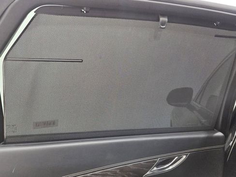 Used 2024 Genesis GV80 2.5T image 25