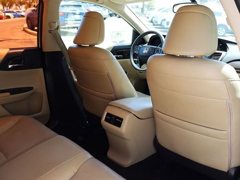 Used 2017 Honda Accord EX-L image 28