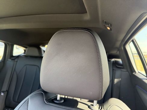 Used 2025 BMW X4 xDrive30i image 28