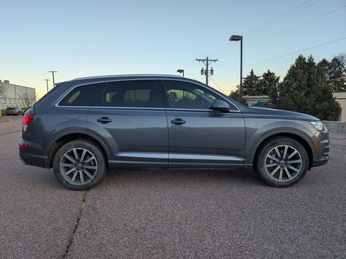 Used 2019 Audi Q7 3.0T Premium Plus w/ Premium Plus Package image 4
