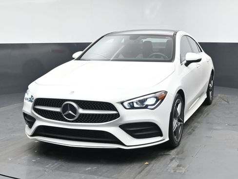 Used 2022 Mercedes-Benz CLA 250 4MATIC w/ AMG Line image 21