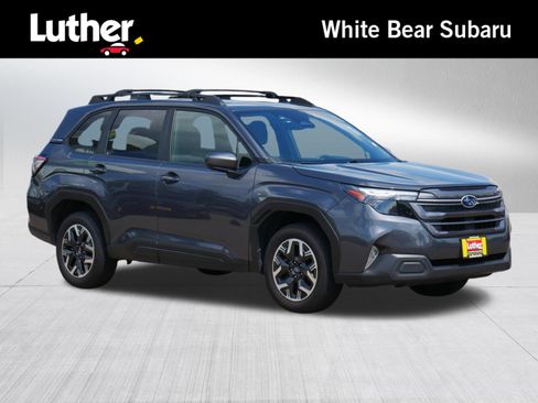 Used 2025 Subaru Forester Premium AWD/4WD image 1