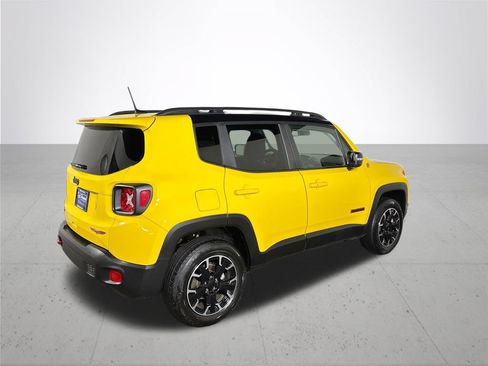 Used 2023 Jeep Renegade Trailhawk AWD/4WD image 6