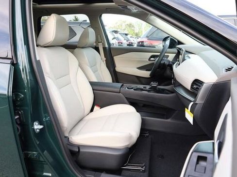 New 2026 Nissan Rogue SV AWD/4WD image 26