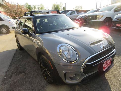 Used 2017 MINI Cooper Clubman S image 14
