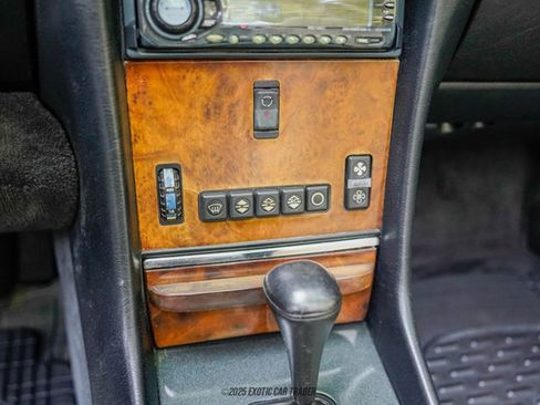 Used 1986 Mercedes-Benz 560 SL image 43