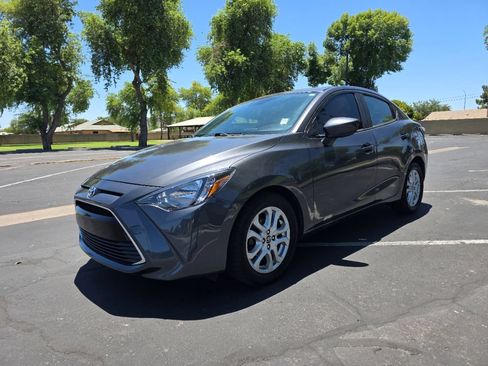 Used 2018 Toyota Yaris iA FWD image 6
