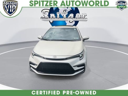 Used 2023 Toyota Corolla SE w/ SE Premium Package FWD image 3