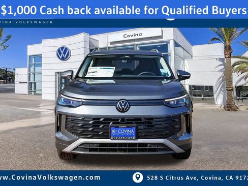 New 2026 Volkswagen Tiguan SE image 2
