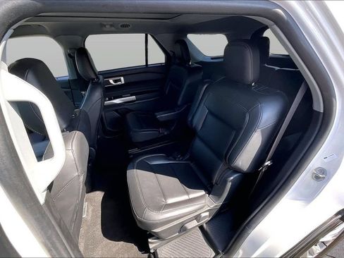 Certified 2023 Ford Explorer XLT w/ Equipment Group 202A RWD image 26