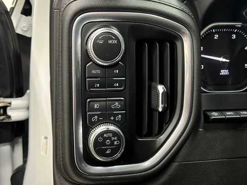 Used 2023 GMC Sierra 3500 Denali w/ Technology Package AWD/4WD image 35