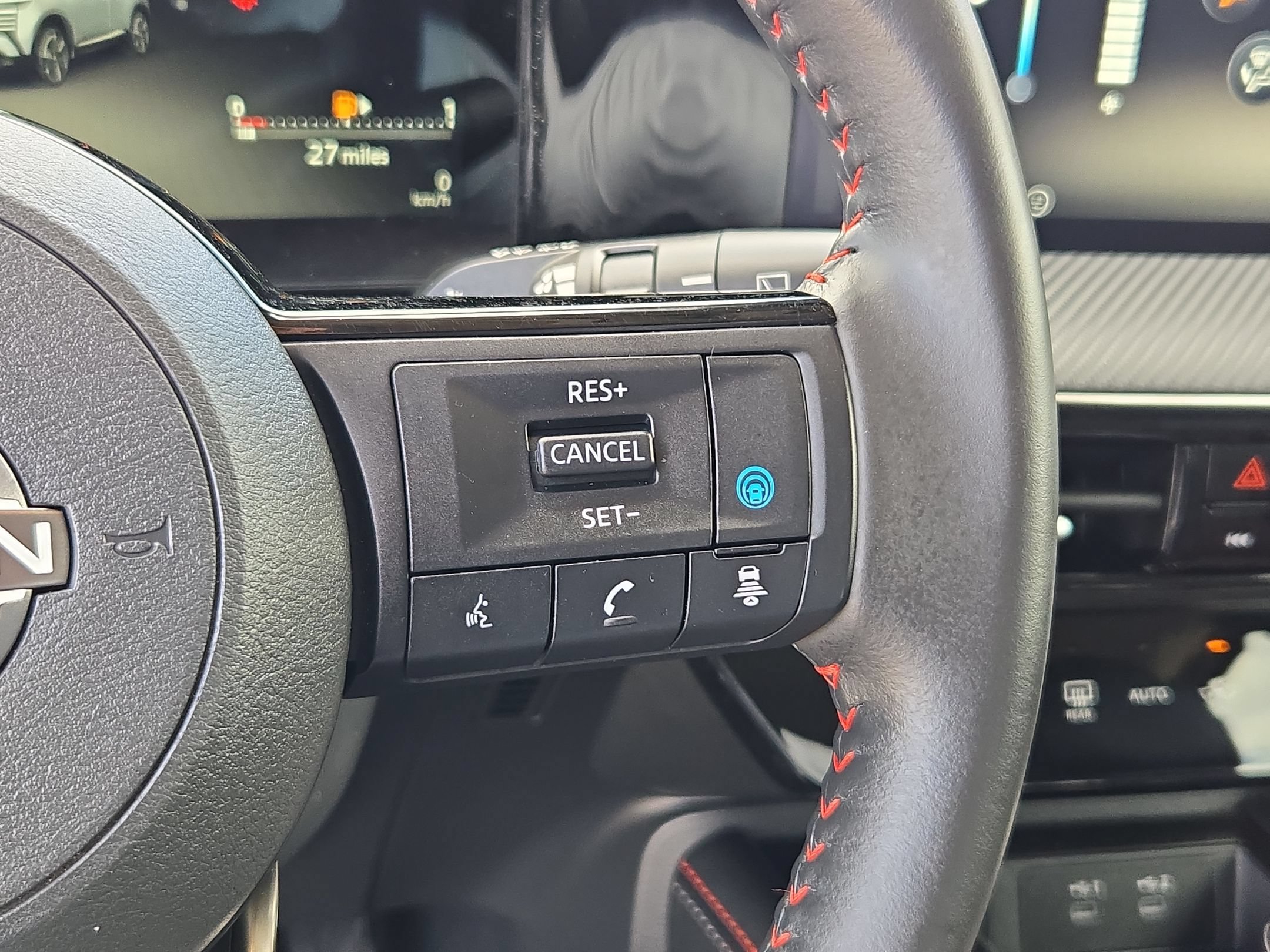 Certified 2026 Nissan Kicks SR w/ Cold Weather Package FWD image 21
