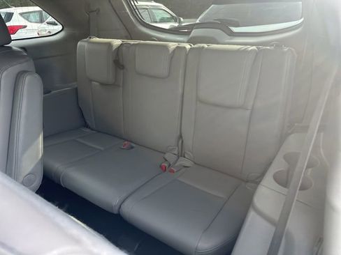 Used 2015 Toyota Highlander Limited image 10