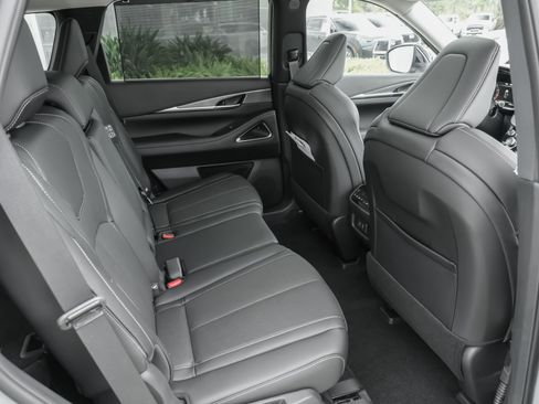 Certified 2026 INFINITI QX60 Luxe w/ Cargo Package FWD image 35