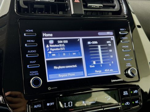 Used 2022 Toyota Prius XLE FWD image 16