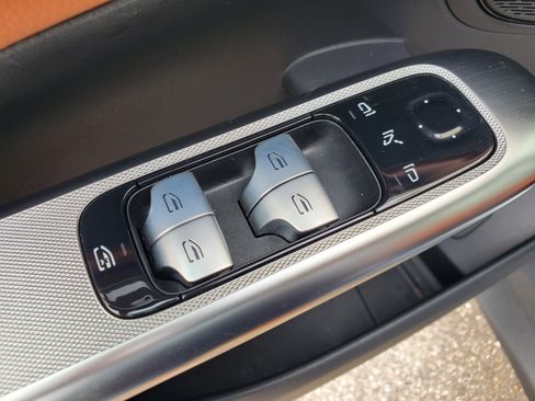 Used 2024 Mercedes-Benz GLC 43 AMG 4MATIC image 26