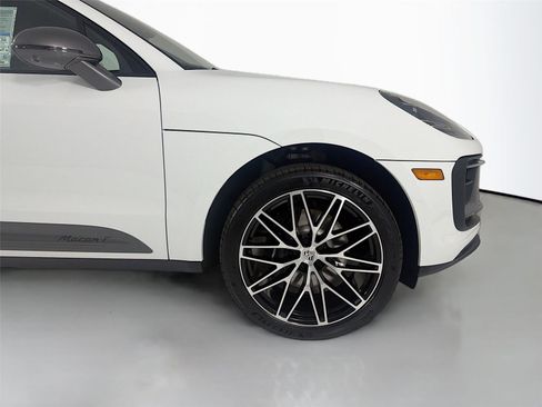 New 2026 Porsche Macan Turbo image 29