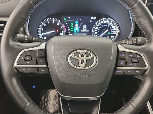 Used 2021 Toyota Highlander Limited image 14