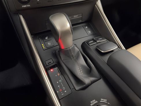 Used 2014 Lexus IS 350 w/ Navigation Package image 24