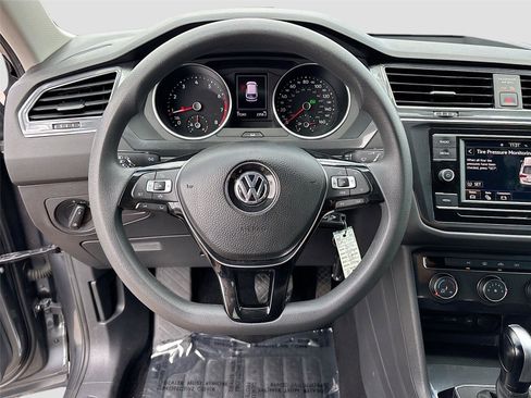 Used 2020 Volkswagen Tiguan S FWD image 11