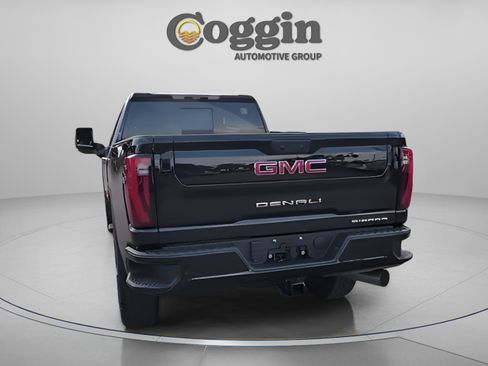 New 2026 GMC Sierra 3500 Denali w/ Denali Reserve Package image 9
