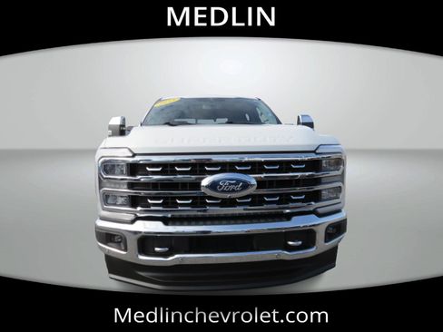 Used 2023 Ford F250 Lariat w/ Lariat Ultimate Package image 3